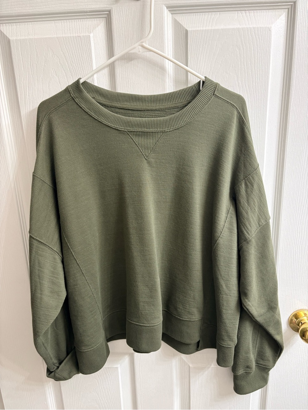 Sweatshirt